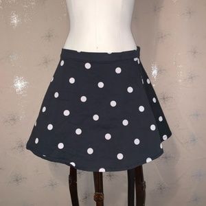 5/25$ H&M Polka dot circle mini skirt EUC size 8
